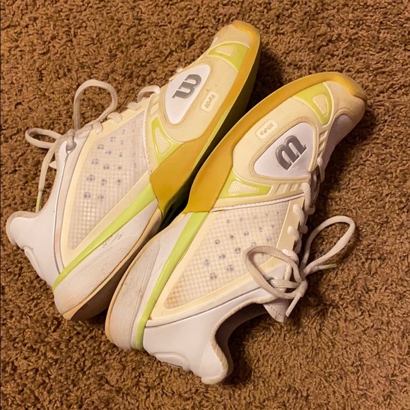 Women’s Wilson Rush Pro Tennis Shoes - Picture 4 of 4